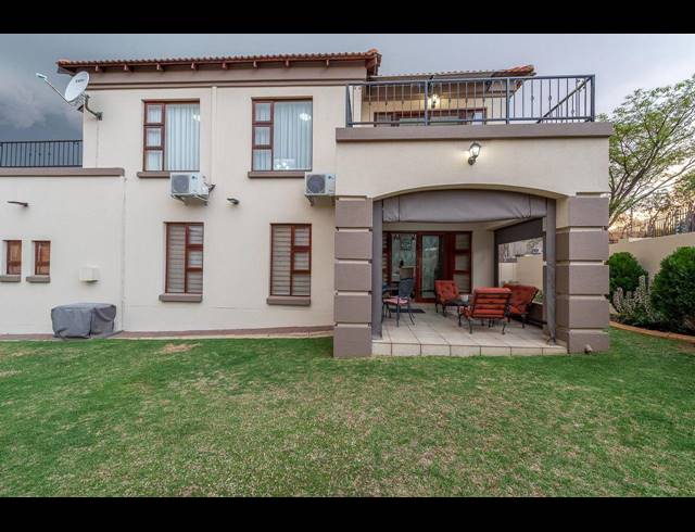 3 BEDROOM TOWNHOUSE SOLD IN MULBARTON